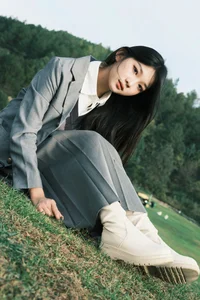 Yi Zhi Li Mao Featured in YiTuYu Art Language Vol.7990 Photography - image 30