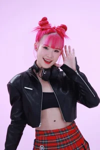 Stunning Portraits of Vietnamese Pop Star Khởi My: Vibrant Hair and Urban Chic Style - image 12