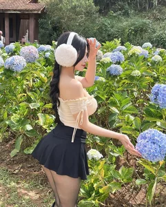 Festive Glamour: The Viral Fashion Influencer’s Stunning Sexy Santa Transformation - image 8