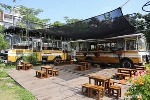 Discover the Unique Bus and Crane Themed Cafe in Ho Chi Minh City: A Must-Visit for Coffee Lovers and Urban Explorers - image 13