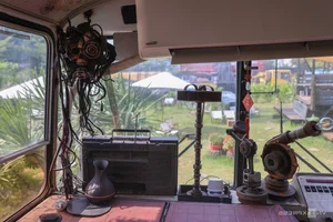 Discover the Unique Bus and Crane Themed Cafe in Ho Chi Minh City: A Must-Visit for Coffee Lovers and Urban Explorers - image 5