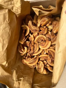 From Survival Food to Luxury: The $20-per-Kilo Snack Rediscovered from Vietnam's Subsidy Era - image 2