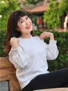 Thúy Nga Empowers Women with Confident and Radiant U50 Fashion - image 0
