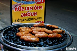 Nguyen Thuong Hien Street Food: The Shift to Online Sales - image 10