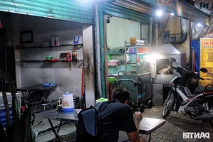 Nguyen Thuong Hien Street Food: The Shift to Online Sales - image 6