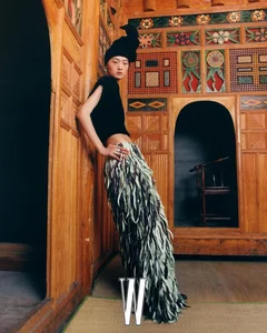 The Record-Breaking Runway Queen: How a 1.80m Model Walked 89 Fashion Shows in One Year - image 4