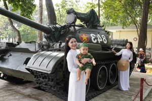 Exploring the Independence Palace in Ho Chi Minh City: A Landmark of Vietnam’s Reunification History - image 7