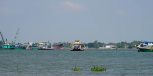 Aftermath of the Tien River Tourist Boat Accident: Damage Assessment and Maritime Safety Insights - image 3