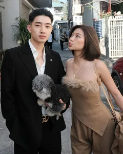 Travel Fashion Controversy: Louis Pham Faces Social Media Criticism Over Outfit Choice in Thailand - image 0