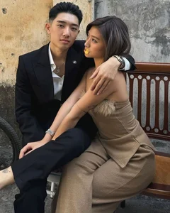Travel Fashion Controversy: Louis Pham Faces Social Media Criticism Over Outfit Choice in Thailand - image 8