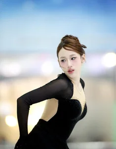 Vietnam’s 'Ice Skating Angel' Captivates Netizens with Radiant Beauty - image 4