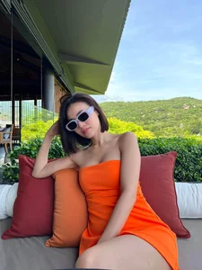 Chic Short Hair Transformation: Ninh Duong Lan Ngoc Debuts a Stunning New Bob Hairstyle That Redefines Modern Elegance and Celebrity Fashion Trends - image 3