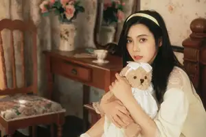 Discover Pai Pai's Dreamy Elegance in YiTuYu Vol.8568: A Gentle Retro Charm - image 14