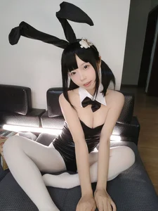 Captivating Cosplay by Shi Wan Zhen Zhi Fu Te - Black Rabbit - image 5