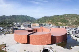 The Maiji Mountain Visitor Center: Minimalist Architecture Amidst Ancient Heritage - image 24