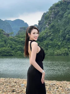Thieu Bao Tram 30th Birthday and Minh Hang Youthful Beauty - image 0