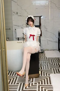 The Sweet and Alluring Beauty of Yue Er Yue Er in Shanghai - image 0