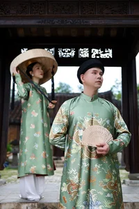 Iconic Ao Dai Trends: Vietnamese Celebrity Families Celebrate Lunar New Year in Style - image 2