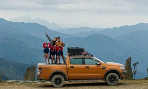 Vietnamese Family Road Trip Adventure: Driving Through Southeast Asia During Tet - image 7