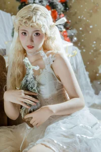Exploring Elegance in YiTuYu Art Language Vol.6286 with Shi Yi: A Stunning Visual Journey - image 3
