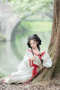 YiTuYu Art Language Vol.7679: Stunning Portraiture Featuring Pao Fu Xiao Fang - image 6