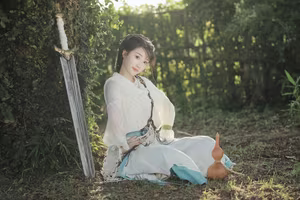 YiTuYu Vol.8273: Chun Yu – Ethereal Wuxia Beauty and Serene Warrior at Sunset - image 16