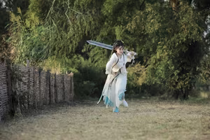 YiTuYu Vol.8273: Chun Yu – Ethereal Wuxia Beauty and Serene Warrior at Sunset - image 18