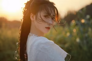 YiTuYu Vol.8273: Chun Yu – Ethereal Wuxia Beauty and Serene Warrior at Sunset - image 9