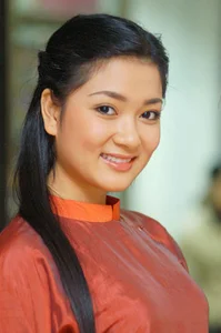 The Evolution of Vietnamese Beauty Icons: Addressing Plastic Surgery Rumors and Timeless Elegance in the Spotlight - image 10