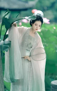 Aesthetic Mastery: YiTuYu Art Language Vol.7490 Featuring Sui Sui Ru Yi - image 4