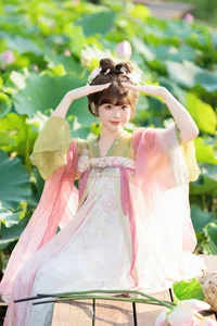 YiTuYu Art Language Vol.7311: A Visual Study of Sai De Guo Xi Li Ma - image 7