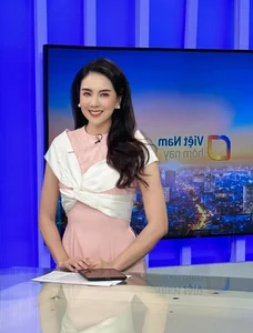 Behind the Scenes: The Real Life of Vietnam’s Famous Weather Reporter - image 0
