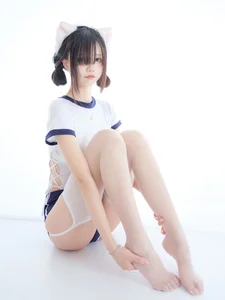 Stunning Wu Geng Bai Gui Gym Uniform Cosplay: Adorable Cat Ear Aesthetic and Sporty Anime Look for Your Next Inspiration - image 9