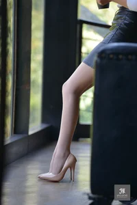 Artistic Portraiture: A Deep Dive into IESS Collection 206 Featuring Model Ali - image 30