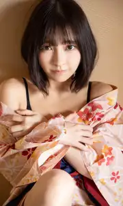 JP TOOMI: Radiant Beauty in 'KiMi to Haru Ranman' – Exclusive Spring Photo Book - image 5