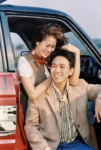 Anh Đức and Quỳnh Anh: A Look at the Elegant Couple Fashion of Vietnam’s Favorite Duo - image 4
