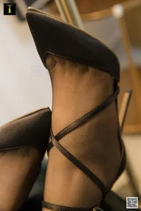 Sophisticated Style: Model Jiu Mei Showcases Elegant Black Strappy Heels in Exclusive IESS Collection - image 75