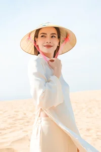 Ho Ngoc Ha Promotes Quang Binh Tourism as Cultural Ambassador - image 11