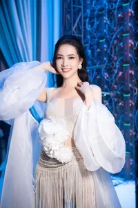 Miss World Ambassador Phan Thi Mo Shares Personal Life and Family Marriage Pressures - image 2