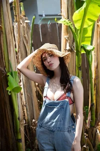 Tomaru Sayaka Bloom Young Champion Digital Gallery - 69P Collection - image 0
