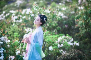YiTuYu Art Language Vol.7580 Ban Xia Xia Xia: Capturing the Vibrant Spirit of Modern Portraiture - image 2