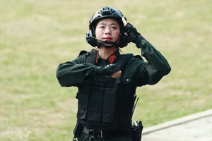 The Viral Beauty of the Girl Leading the Historic Dien Bien Phu Parade - image 4