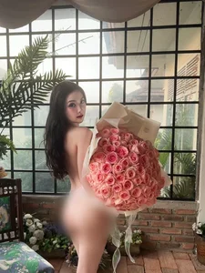 Bold Thai Beauty Trends: Lingerie Fashion and the Rise of Fitness Icons - image 1