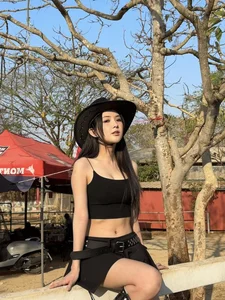 Bold Thai Beauty Trends: Lingerie Fashion and the Rise of Fitness Icons - image 7