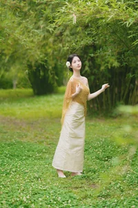 Traditional Grace: Mianmian as a Dai Ethnic Girl in YITUYU Art Language - image 15
