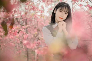 Elegant Spring Portraiture: Jian Xiao Cheng in Art Language Vol.9389 – Serenity Under the Red Cherry Tree - image 20