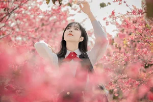 Elegant Spring Portraiture: Jian Xiao Cheng in Art Language Vol.9389 – Serenity Under the Red Cherry Tree - image 3