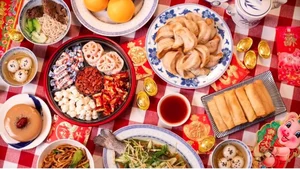 Traditional Chinese New Year Food: Symbolism and Must-Try Dishes for Prosperity - image 1