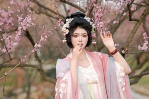 YiTuYu Art Language Vol.6819 Kailin Jiang Portrait Photography Gallery - image 19