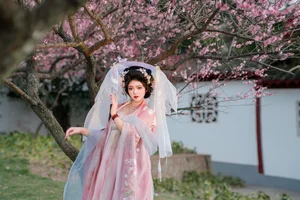 YiTuYu Art Language Vol.6819 Kailin Jiang Portrait Photography Gallery - image 2